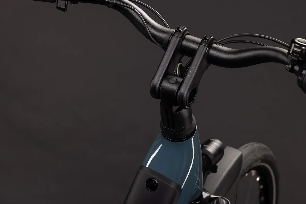 CUBE Supreme Hybrid Comfort ONE 600 — vélo de trekking, Urban Cycle Nantes — vue 12