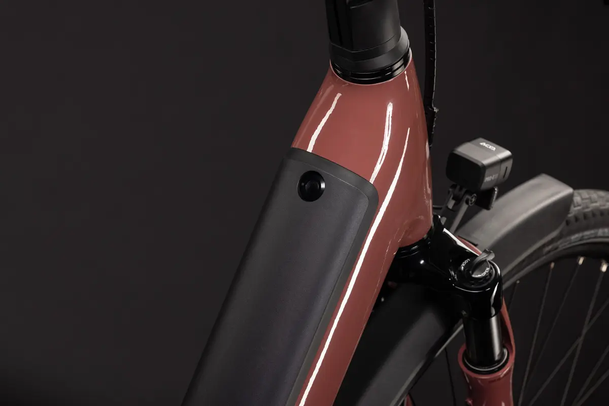 CUBE Supreme Hybrid Comfort Pro 600 — vélo de trekking, Urban Cycle Nantes — vue 6
