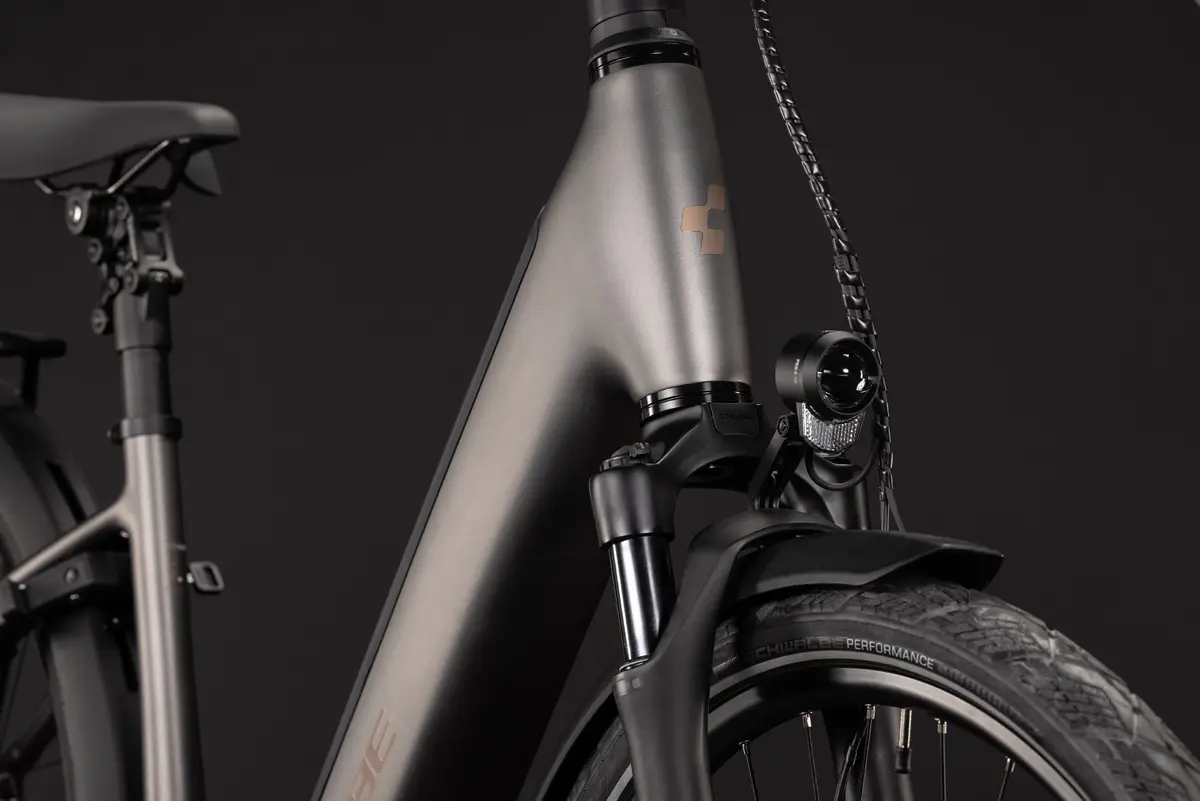 CUBE Supreme Hybrid Deluxe SLX 600 — vélo de trekking, Urban Cycle Nantes — vue 11