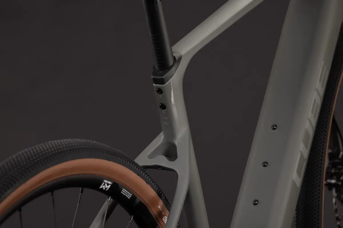 CUBE Nuroad Hybrid C:62 Race 400X — gravel, Urban Cycle Nantes — vue 7