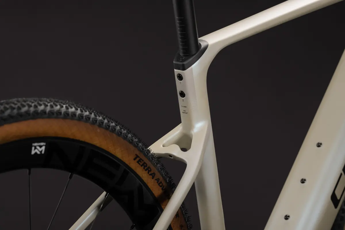 CUBE Nuroad Hybrid C:62 SLX 400X — gravel, Urban Cycle Nantes — vue 8