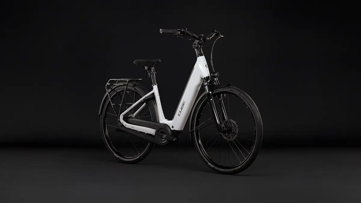 CUBE Supreme RT Hybrid Comfort EX 600 — vélo de trekking, Urban Cycle Nantes — vue 2
