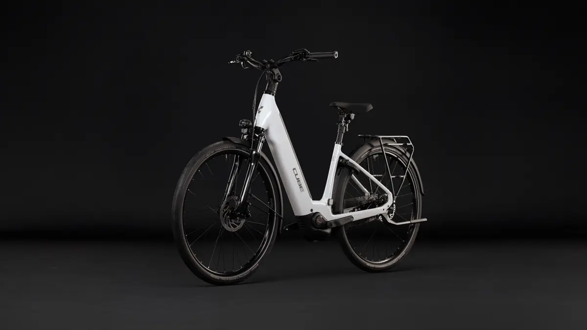 CUBE Supreme RT Hybrid Comfort EX 600 — vélo de trekking, Urban Cycle Nantes — vue 4