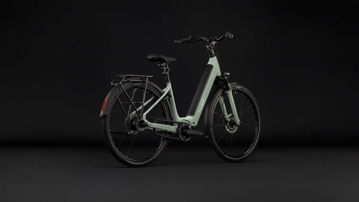 CUBE Supreme Hybrid Deluxe ONE 600 — vélo de trekking, Urban Cycle Nantes — vue 3