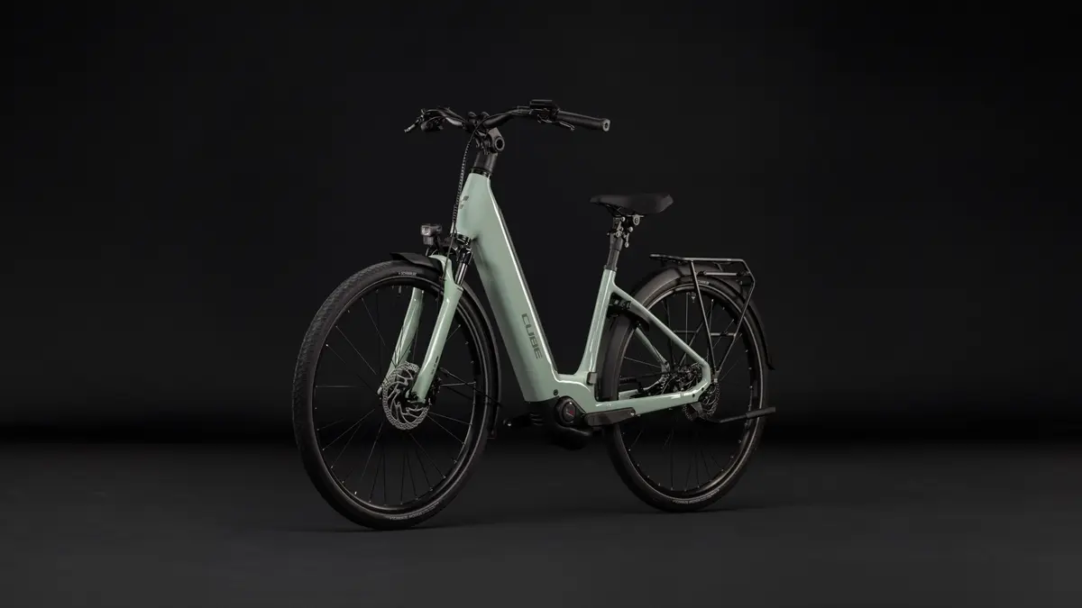 CUBE Supreme Hybrid Deluxe ONE 600 — vélo de trekking, Urban Cycle Nantes — vue 4