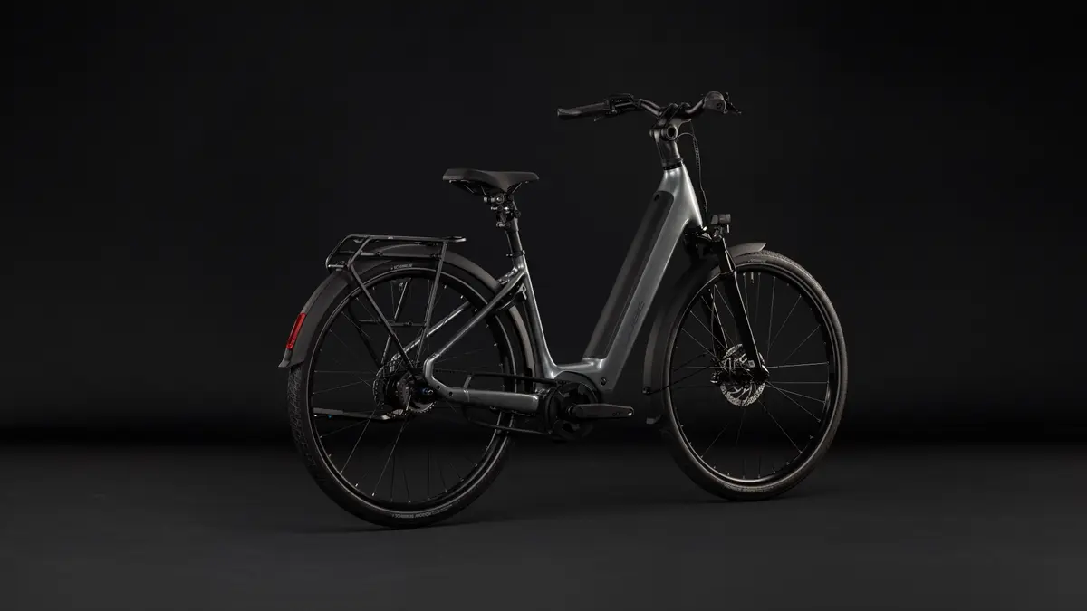 CUBE Supreme RT Hybrid Deluxe EX 600 — vélo de trekking, Urban Cycle Nantes — vue 3