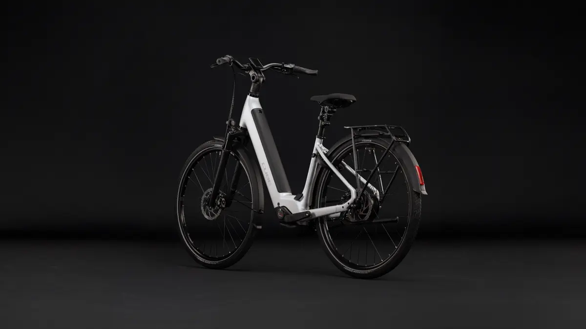 CUBE Supreme Hybrid Deluxe Pro 600 — vélo de trekking, Urban Cycle Nantes — vue 11