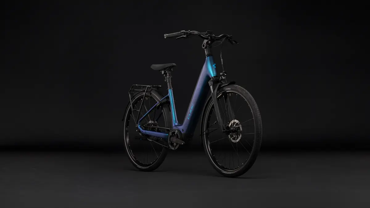 CUBE Supreme Hybrid Deluxe Pro 600 — vélo de trekking, Urban Cycle Nantes — vue 2