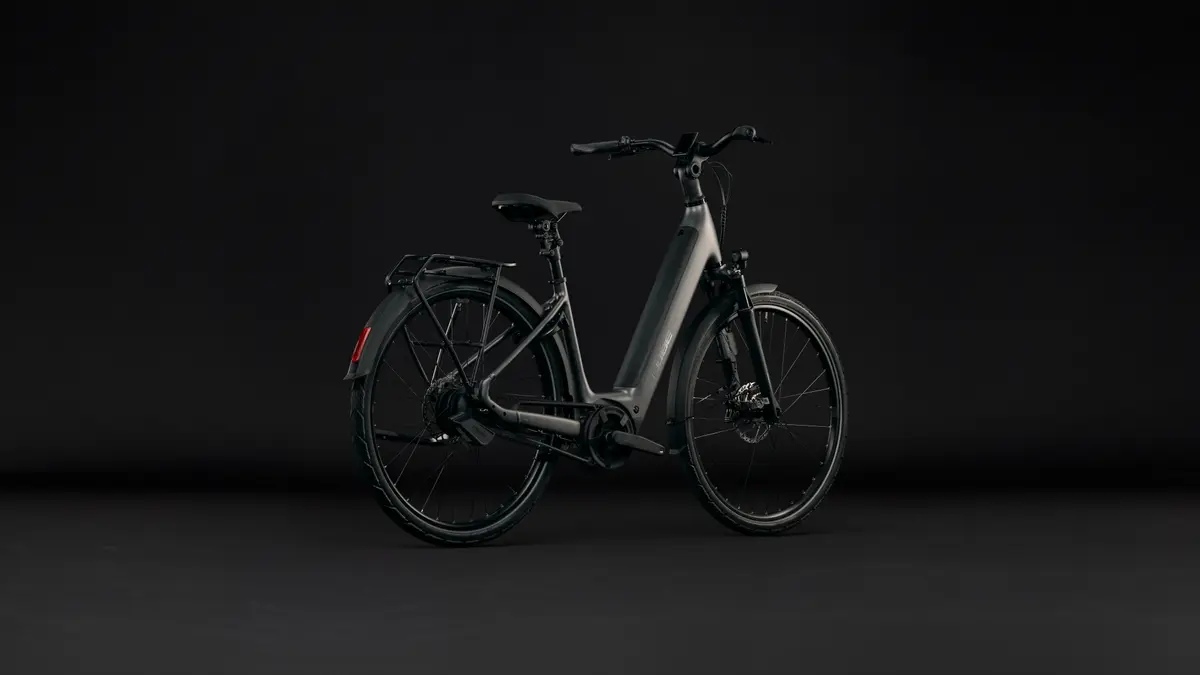 CUBE Supreme Hybrid Deluxe SLT 600 — vélo de trekking, Urban Cycle Nantes — vue 3