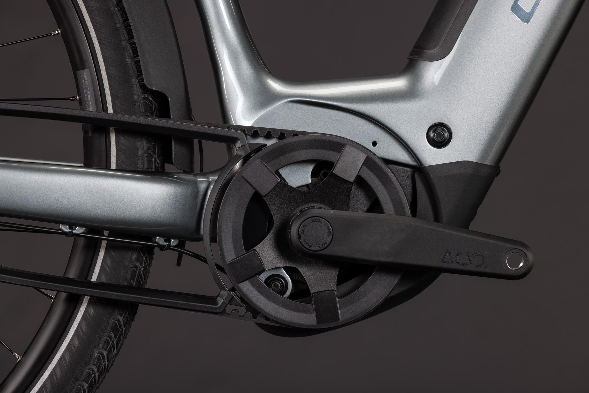 CUBE Supreme RT Hybrid Deluxe EX 600 — vélo de trekking, Urban Cycle Nantes — vue 8
