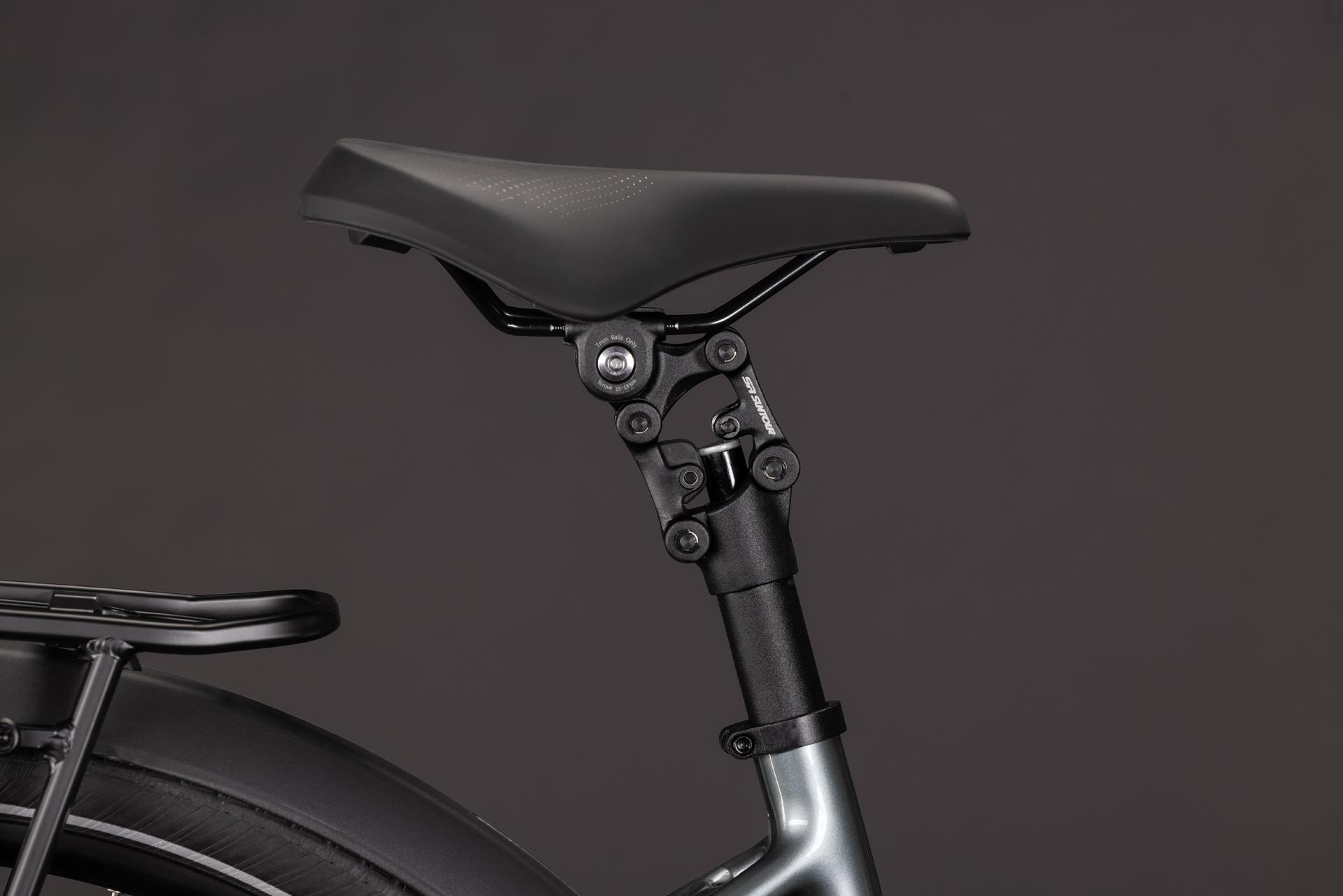 CUBE Supreme RT Hybrid Deluxe EX 600 — vélo de trekking, Urban Cycle Nantes — vue 9