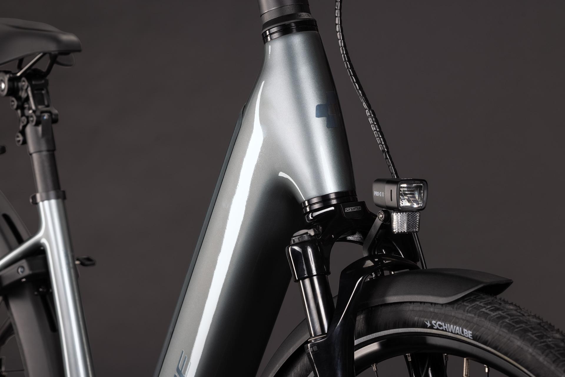 CUBE Supreme RT Hybrid Deluxe EX 600 — vélo de trekking, Urban Cycle Nantes — vue 10
