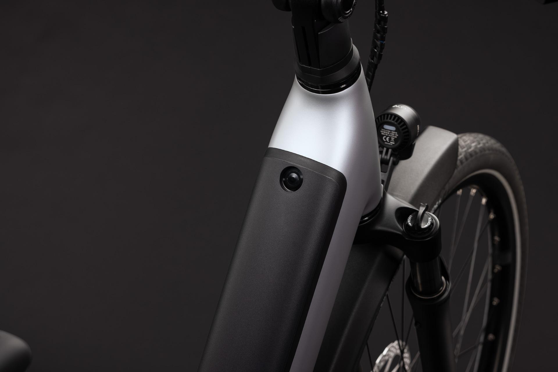 CUBE Supreme Hybrid Deluxe Pro 600 — vélo de trekking, Urban Cycle Nantes — vue 12