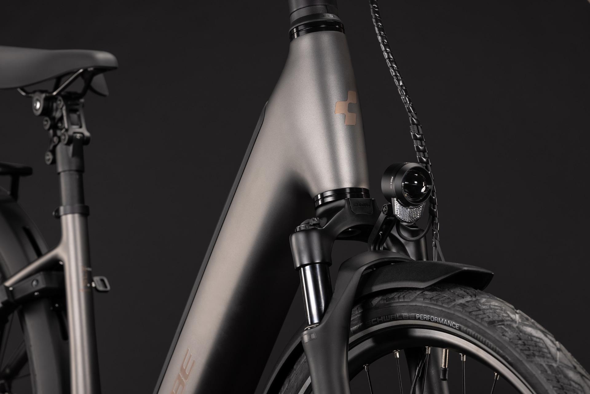 CUBE Supreme Hybrid Deluxe SLX 600 — vélo de trekking, Urban Cycle Nantes — vue 11