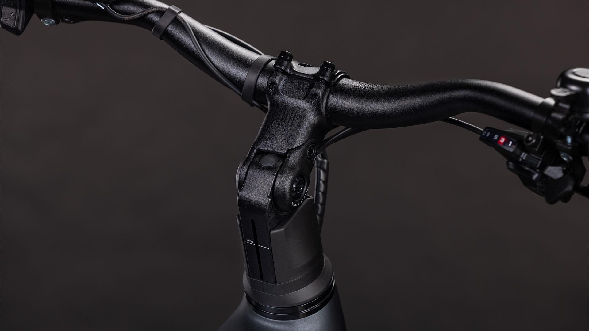 CUBE Kathmandu Hybrid One 800 — vélo de trekking, Urban Cycle Nantes — vue 8